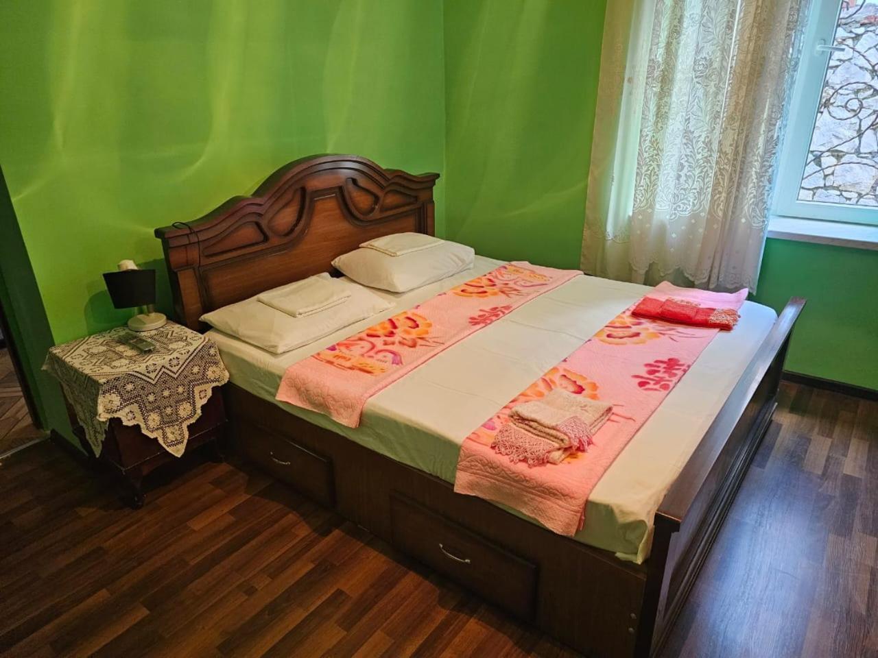 Guest House Amo Kutaiszi Kültér fotó